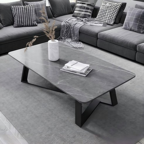 세련된 유럽풍 감성을 담은 YAPOGI 대리석 무늬 거실 테이블