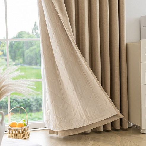 스위트 코트니 방한 커튼: 따뜻함과 난방비 절약, 두 마리 토끼를 잡다!