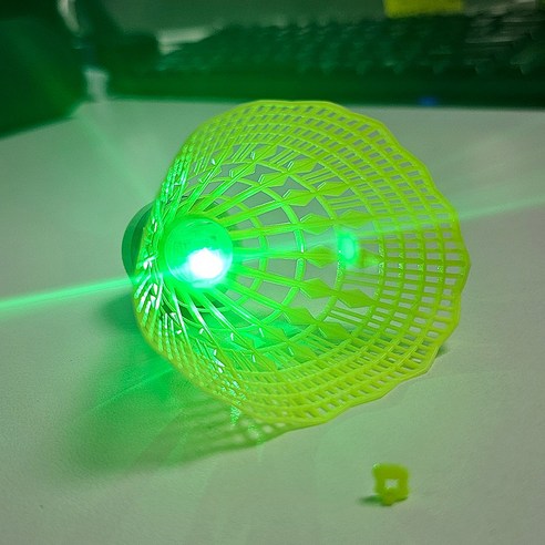 wiwivivi 실내 셀프 배드민턴 연습기 혼자하는 리턴볼 이미지 2