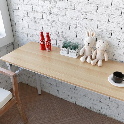 공간 효율성과 실용성을 모두 잡는 필로스 접이식 책상