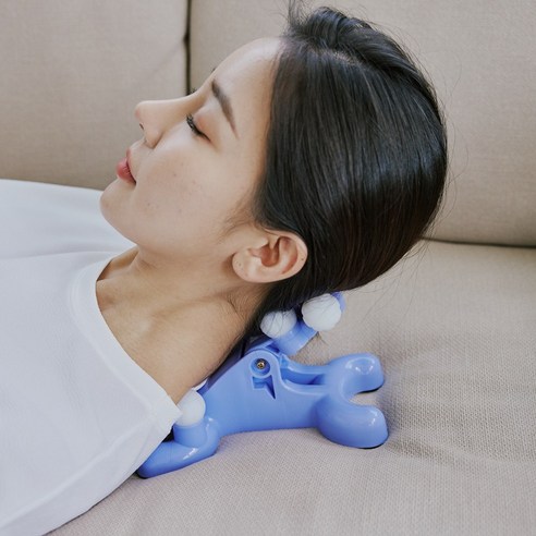 뭉친 목과 어깨, 넥프로 마사지기로 시원하게 풀어보세요