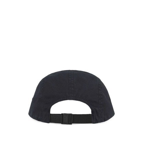 슈프림 캠프 II 캡 모자 하나로 완성하는 스타일리시한 겨울