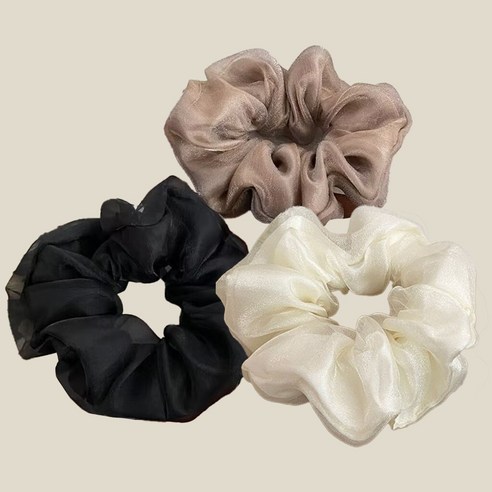 찰랑이는 머릿결, 이제 더 이상 꼬임 걱정 없어요 헤어스크런치