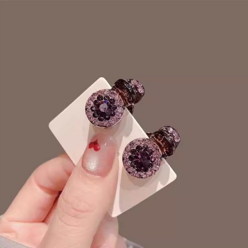 작은 집게핀 하나로 하루의 불편함은 사라지고 스타일은 완성되어요