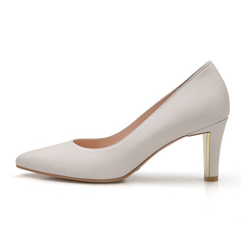 발 편한 7cm 펌프스로 완성하는 자신감 넘치는 하루