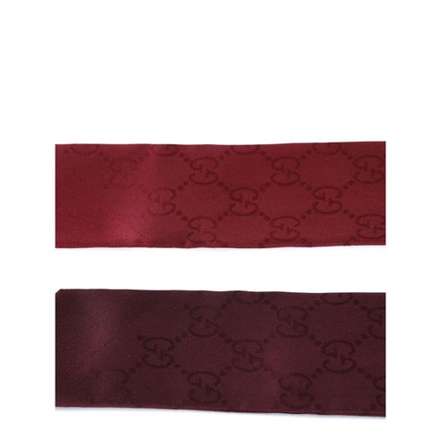 여름날 당신을 빛나게 할 구찌 실크 스카프