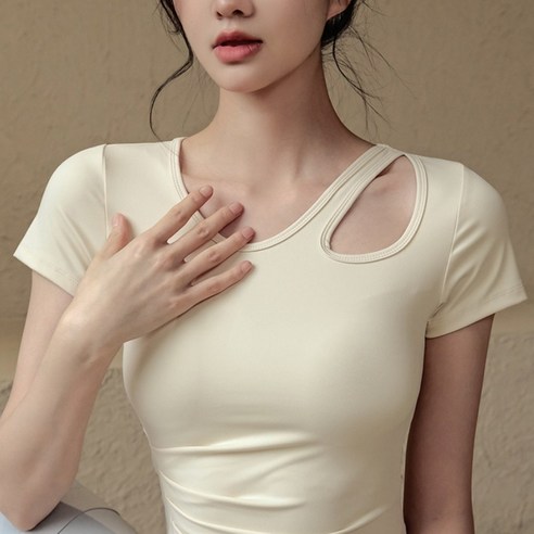 오누하임 슬림핏 컷아웃 캡내장 반팔티 요가복