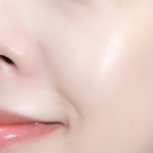 디어글램 글루타치온 리포좀 12.5 유리알 광채 볼륨 크림 이미지 4