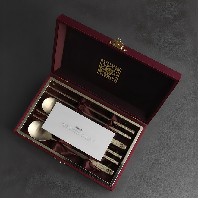 인스푼 훈민정음 수저세트, 골드, 숟가락(2P) + 젓가락(2P) + 고급실크케이스 + 품질보증서 + 쇼핑백, 1세트