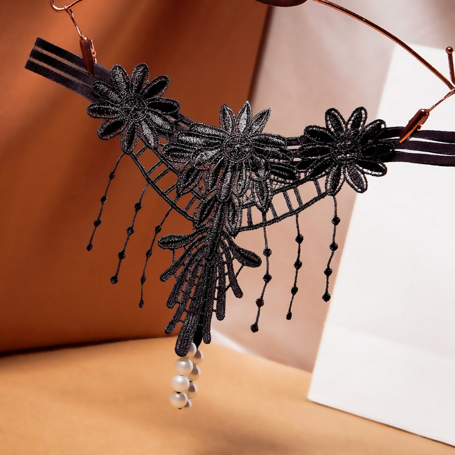 輕奢流蘇刺繡串珠丁字褲 女透視繡花開襠內褲, 黑