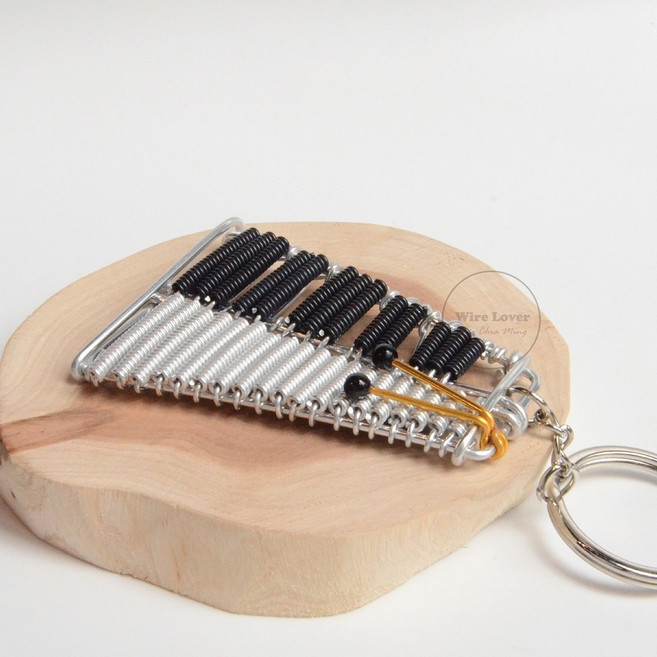 Wire Lover鋁線樂器鐵琴木琴鍾琴馬林巴 手工迷你鐵琴 創意音樂禮品 輕巧便攜, 5, 銀色，黑色，棕色, 1