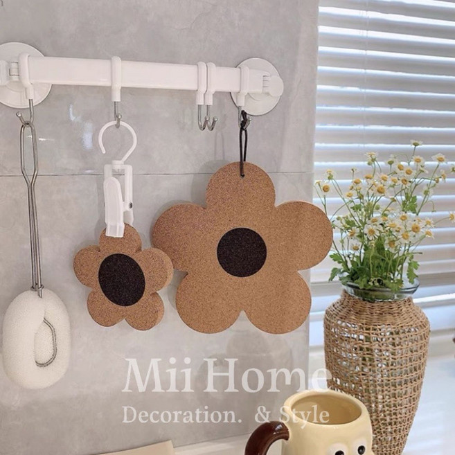 【Mii厝邊】小花軟木杯墊 花朵隔熱墊 可洗餐杯墊 軟木可掛式杯墊, 隔熱墊, 1個