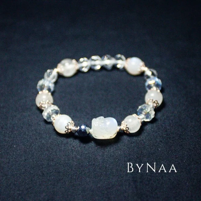 BYNAA開運水晶白月光石貔貅手鍊 簡約時尚設計
