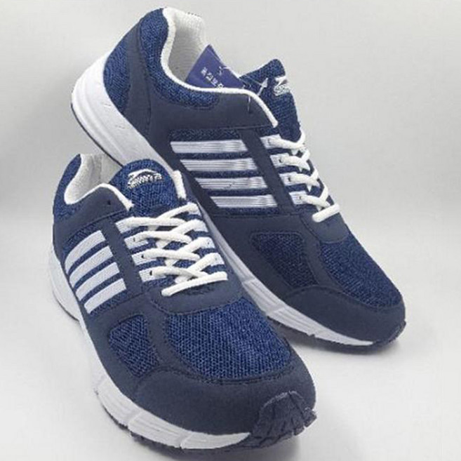 완우유통 빅사이즈 트레킹 왕발 운동화