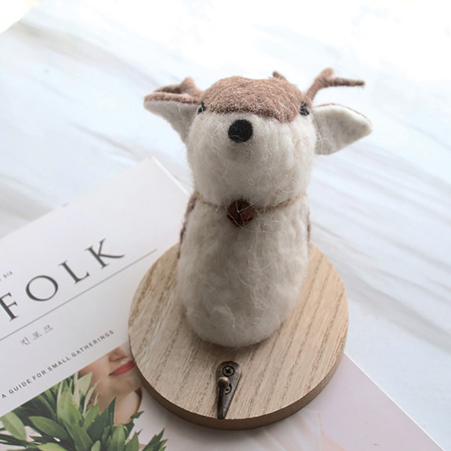 모리앤 사슴 헌팅 트로피 열쇠걸이, 혼합 색상, 대(9 x 19 cm)