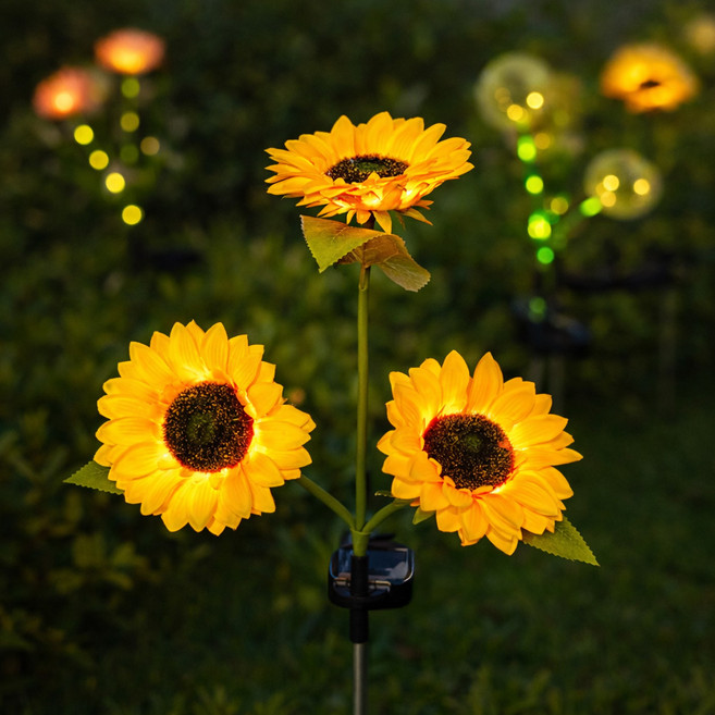 루아즈 LED 야외 정원 해바라기 태양광 조명 3헤드, 혼합색상