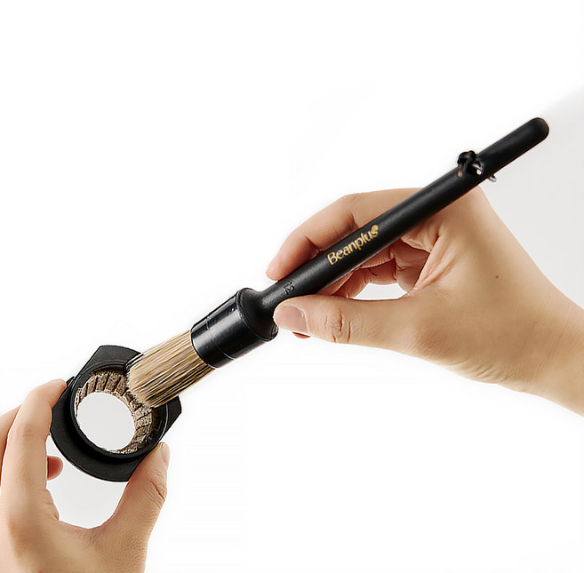 빈플러스 커피머신 그라인더 포터필터 청소솔 브러쉬 라운드 L, 블랙, 1개