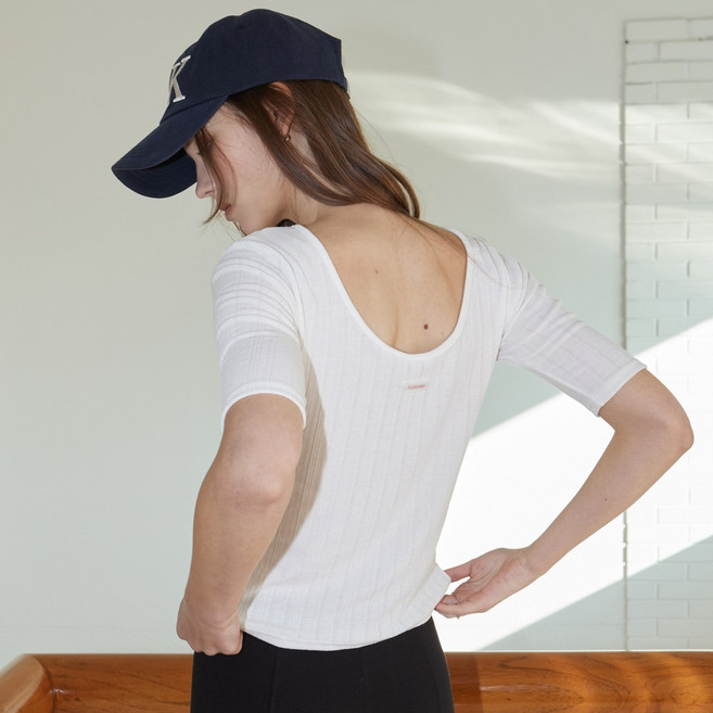 미치코런던 여성용 백스쿱 하프 슬리브 탑