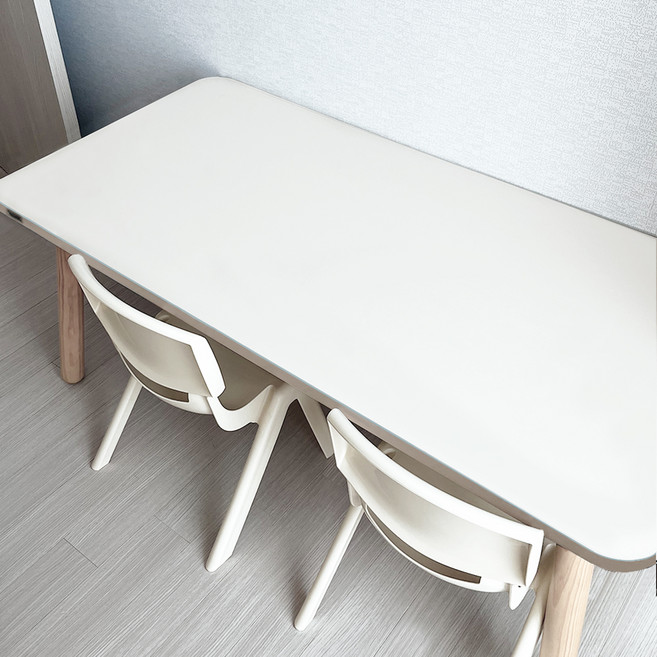 쾌청 리바트 꼼므 유아책상 매트, 투명