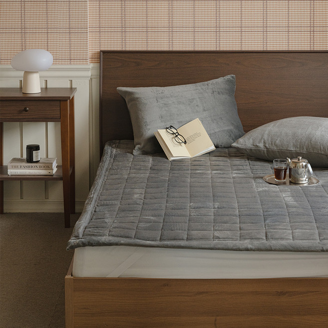 아망떼 소울메이트 장모 극세사 침대패드, 다크그레이