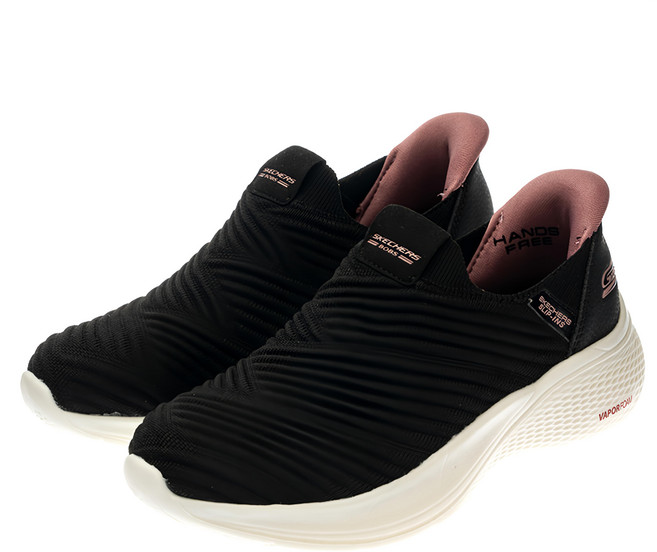SKECHERS 女款 瞬穿舒適科技 BOBS INFINITY W楦慢跑鞋 117508WBLK