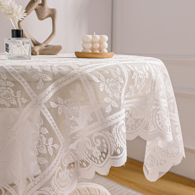 드라마벨류 로맨틱 테이블 러너, 화이트, 1개, 120 x 120 cm