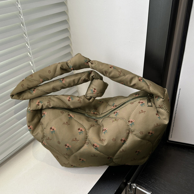 알로데 큐티 플라워 패딩가방