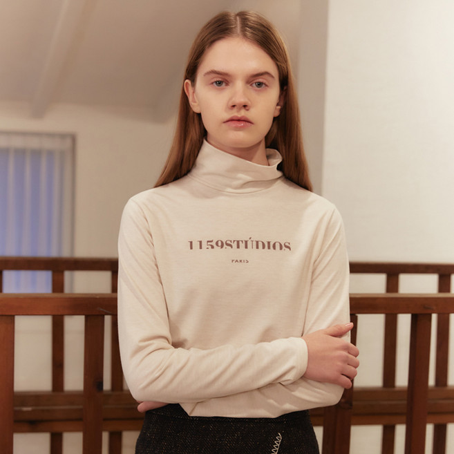 1159스튜디오 여성용 A3 1159 SIGNATURE LOGO TURTLENECK 긴소매 티셔츠