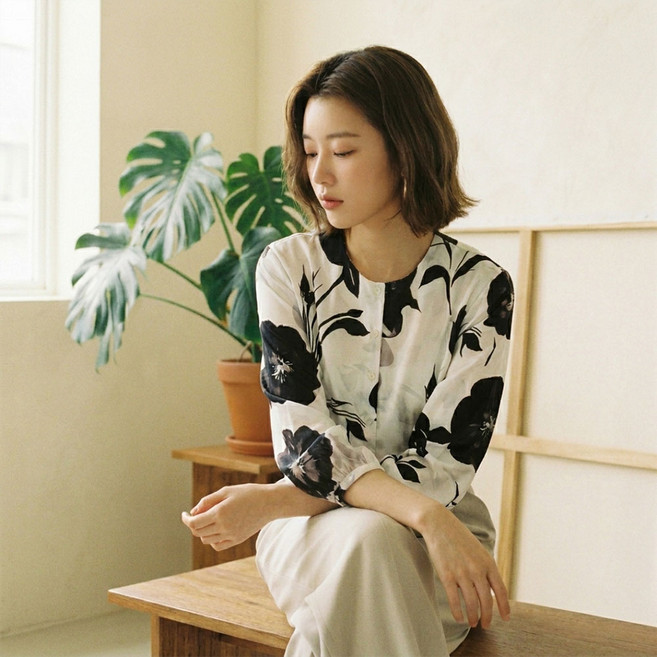 ATTERLIC Somni 大花朵泡泡袖襯衫 11731
