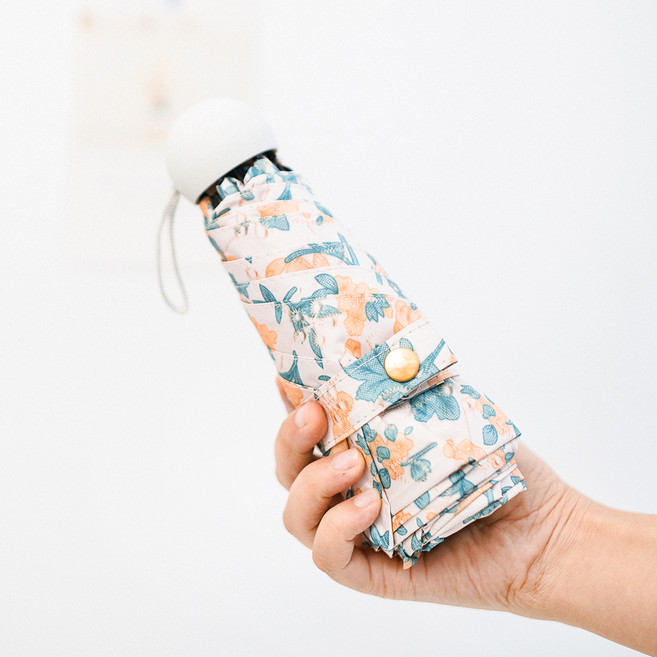 공유 로맨틱 감성 UV 자외선차단 초경량 미니 양산 우산