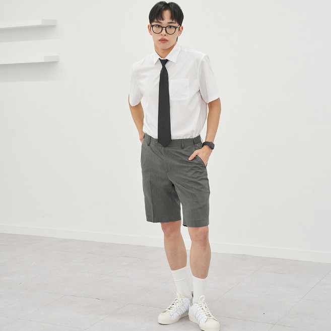 브라운스튜디오 남성용 스탠다드핏 히든밴딩 스판 구김없는 슬랙스 반바지