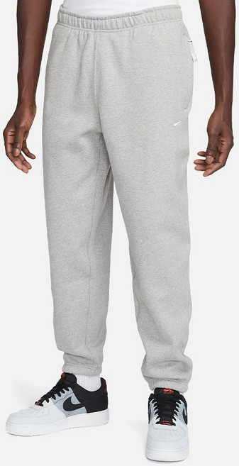 Nike 男款 Solo Swoosh 刷毛束口褲 DX1365-063 + Welldone 襪子