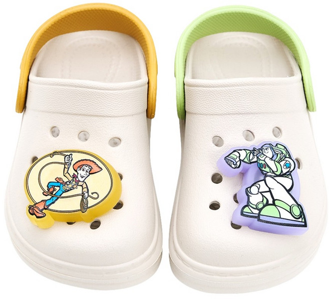 BORUI 柏睿鞋業 迪士尼 兒童款 洞洞電燈發亮休閒鞋