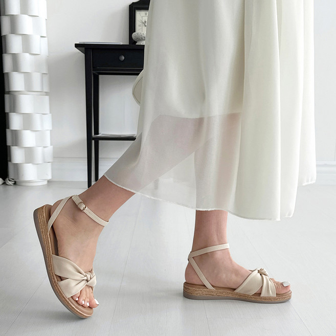 슈카르페 여성용 저 세상 착화감 말랑 통굽 웨지 빅사이즈 샌들 뒷굽 높이 3cm