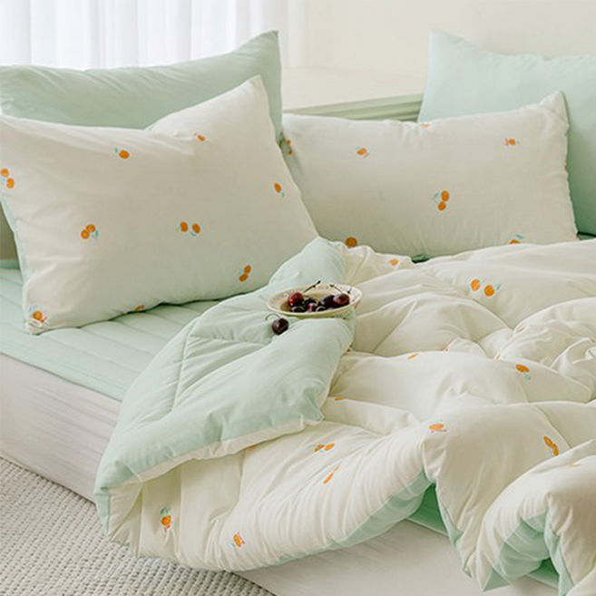 shez Home 韓國製超細纖維棉被 210 x 180cm, 櫻桃