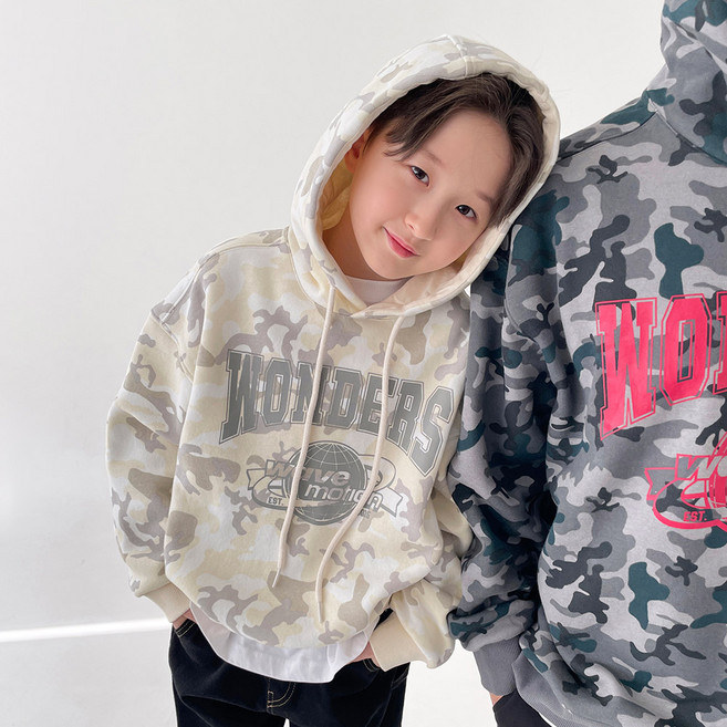 BerryCloset 青少年兒童款刷毛Wonders迷彩連帽T恤