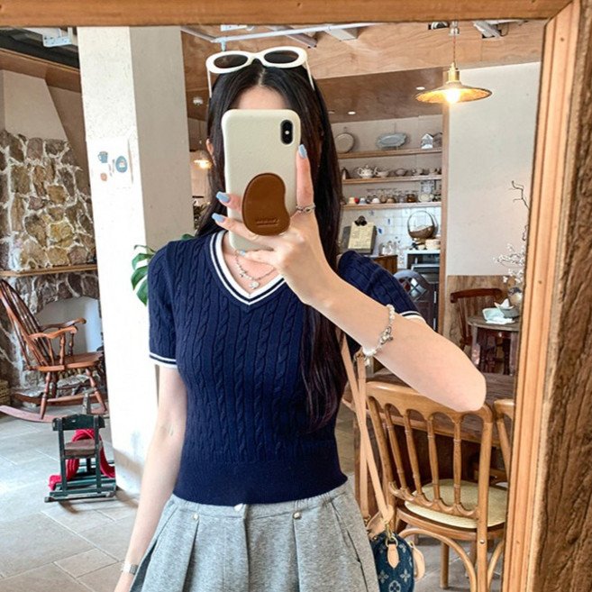 루나걸 여성용 케디모어 브이넥 니트 L26SMKN022011