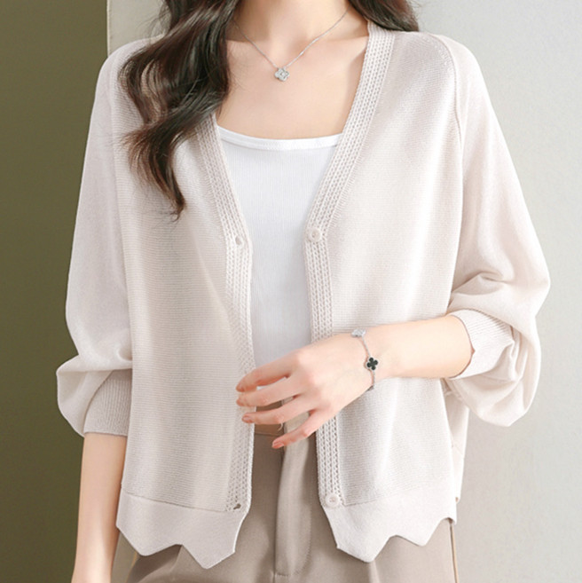 아뗄릭 여성용 물결 브이넥 가오리핏 얇은 봄가을 가디건 10092
