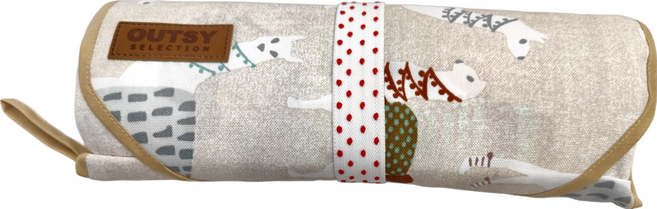 OUTSY 台灣製 獨家花色點點綁帶輕量野餐墊, 駱馬旅程 米白印花