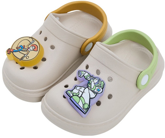 BORUI 柏睿鞋業 兒童款 洞洞電燈發亮休閒鞋 胡迪巴斯 T25809