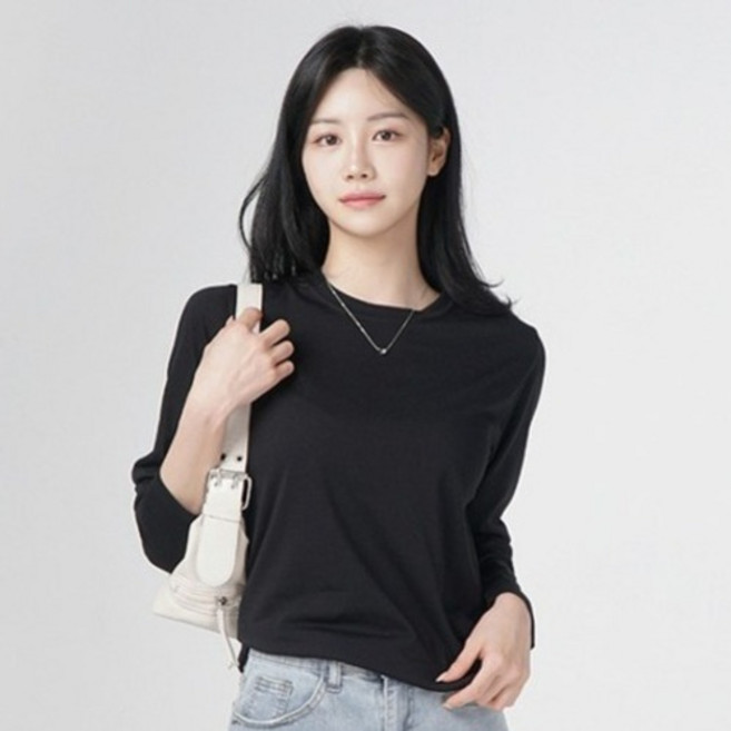 Cotton Closet 女款圓領長袖T恤