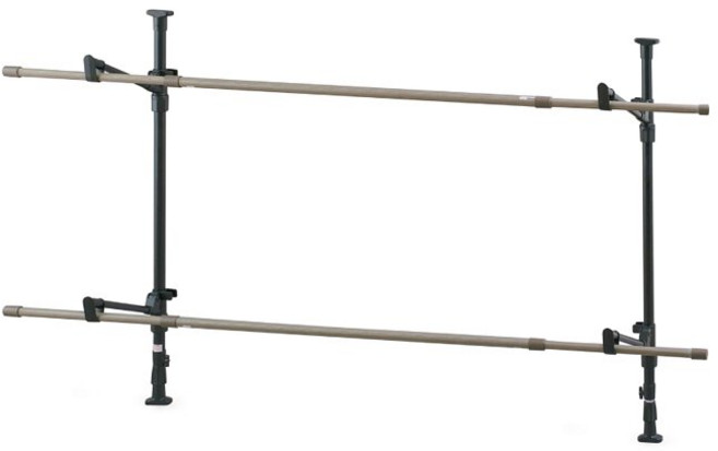 IRIS OHYAMA 愛麗思歐雅瑪 木紋頂天立地窗框曬衣架, 黑色