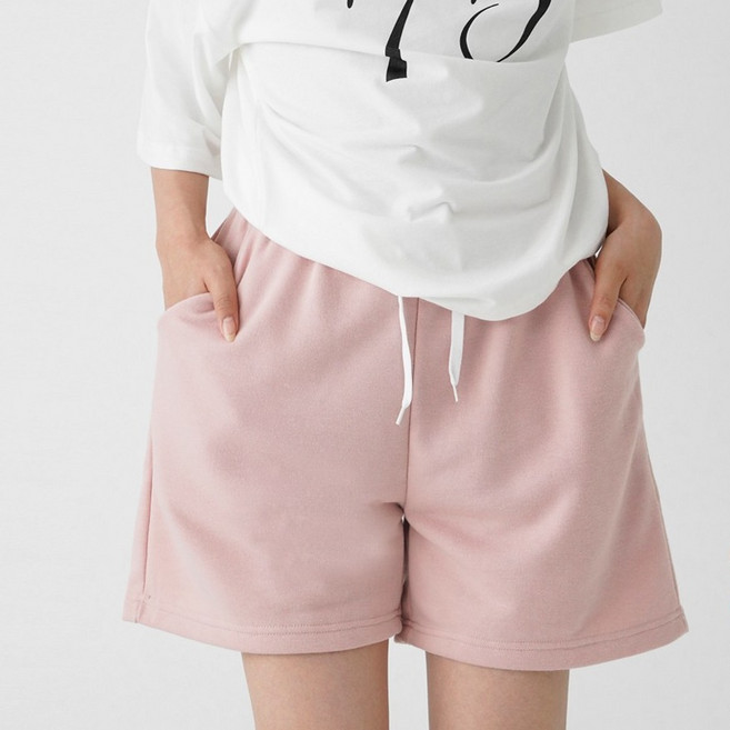 Cotton Closet 女款日常彈性運動三分鬆緊帶短褲