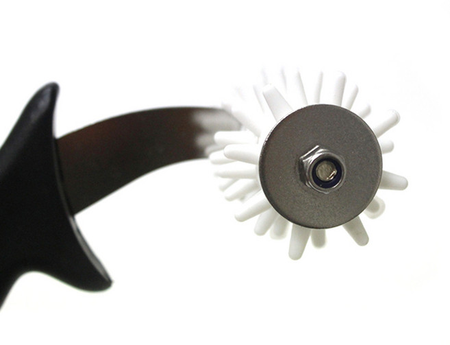 호레카 스파이크 롤러, 1개