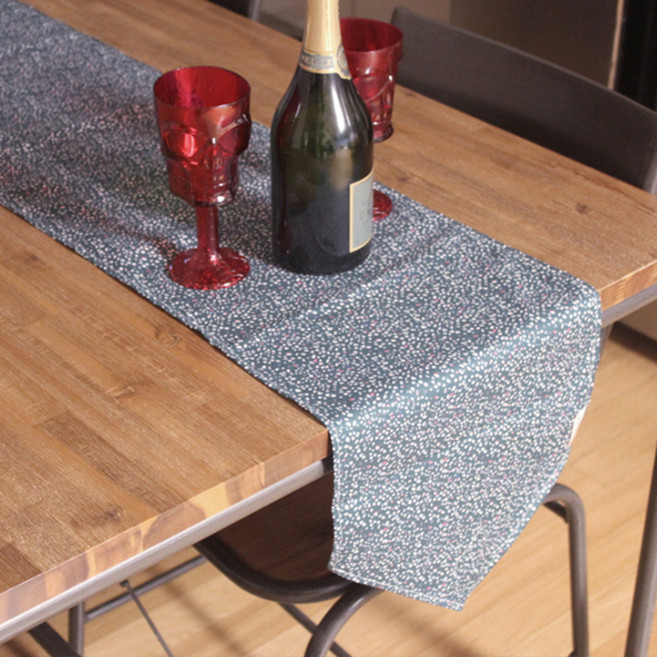 Noland 스톤 테이블 러너, 다크 그린, 160 x 30 cm