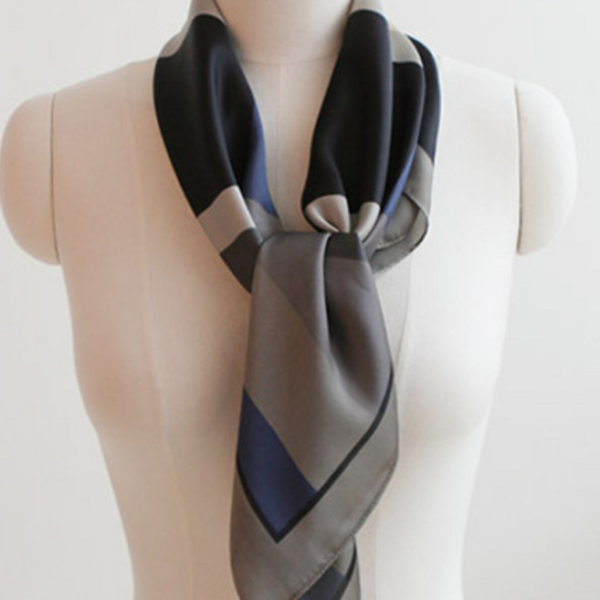 Babisu Petit Maroon 5 方形絲巾