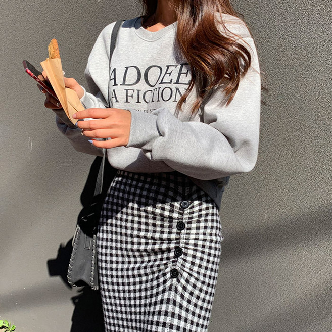 여성용 도프 레터링 크롭 기모 맨투맨