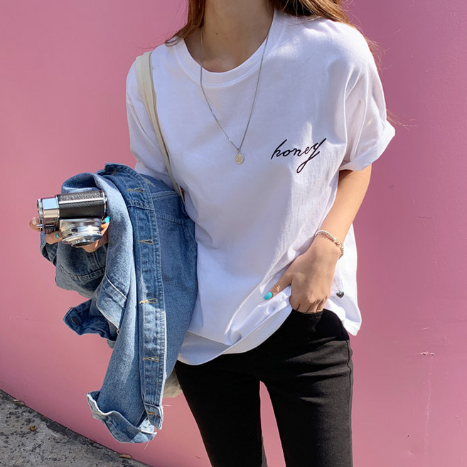 온더리버 여성용 허니 자수 레터링 반팔 티셔츠