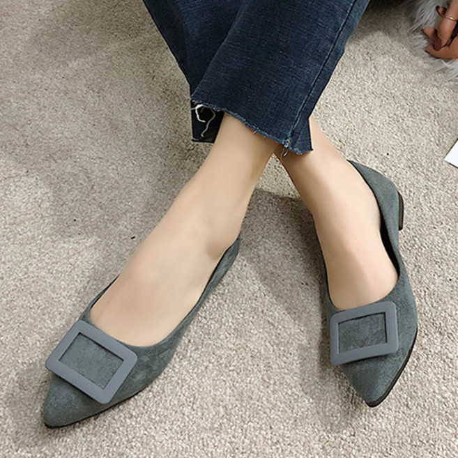 RABLE 尖頭方扣裝飾平底鞋