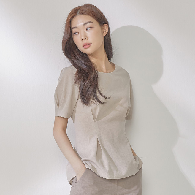 미쏘 R넥 소매포인트 페미닌 블라우스